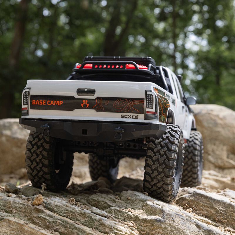 1/10 SCX10 III Base Camp 4X4 Rock Crawler Brushed RTR, White - Xtreme RC