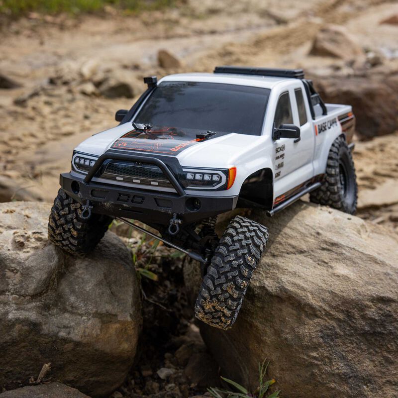 1/10 SCX10 III Base Camp 4X4 Rock Crawler Brushed RTR, White - Xtreme RC