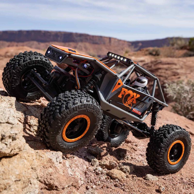 1/18 UTB18 Capra 4WD Unlimited Trail Buggy RTR - Xtreme RC