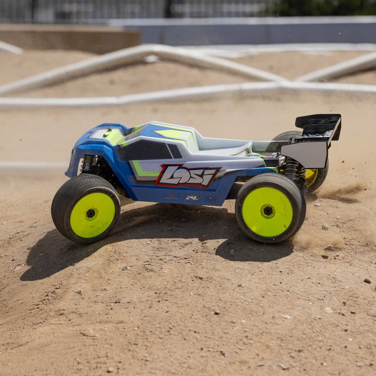 8IGHT-XTE Electric RTR: 1/8 4WD Truggy - Xtreme RC