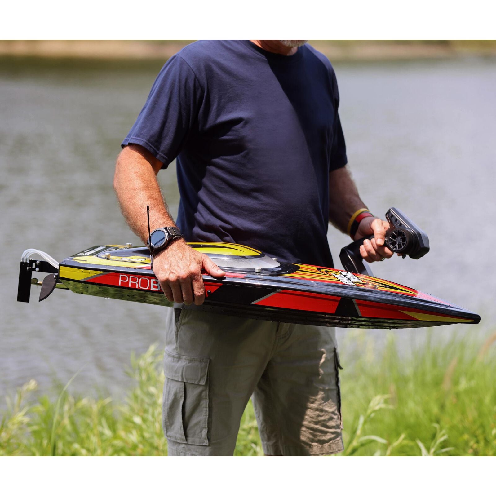 Sonicwake V2 36" Self-Righting, BL, Black: RTR - Xtreme RC