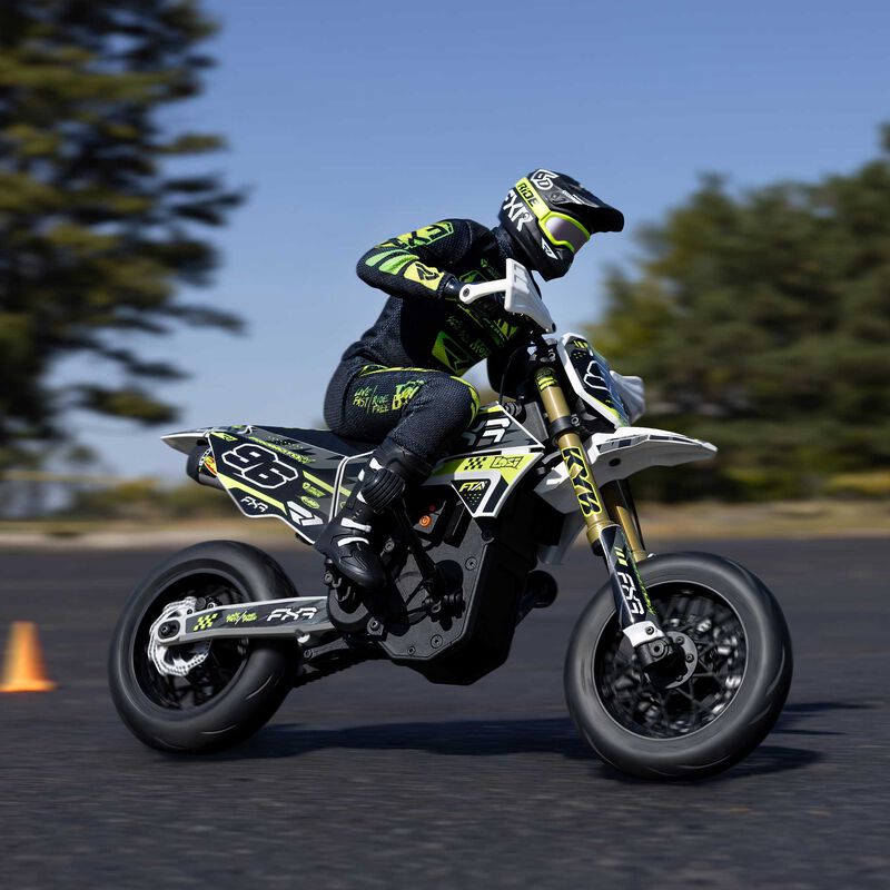 Promoto-SM 1/4 Super Moto Motorcycle, FXR, White: RTR Basic - Xtreme RC